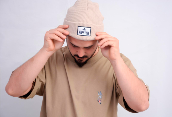 Gorra bordada